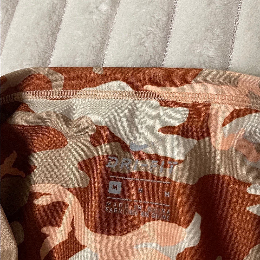 Nike Camo Legging | Size Medium - Picture 4 of 8